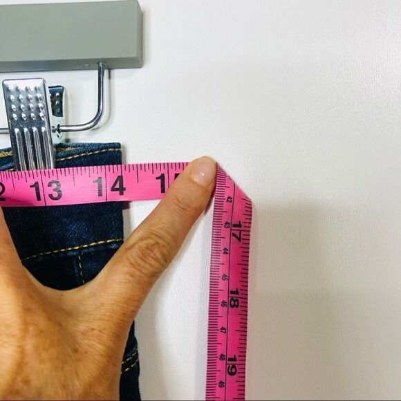 Juicy Couture Skinny Cropped Cuffed Jeans - Picture 6 of 12